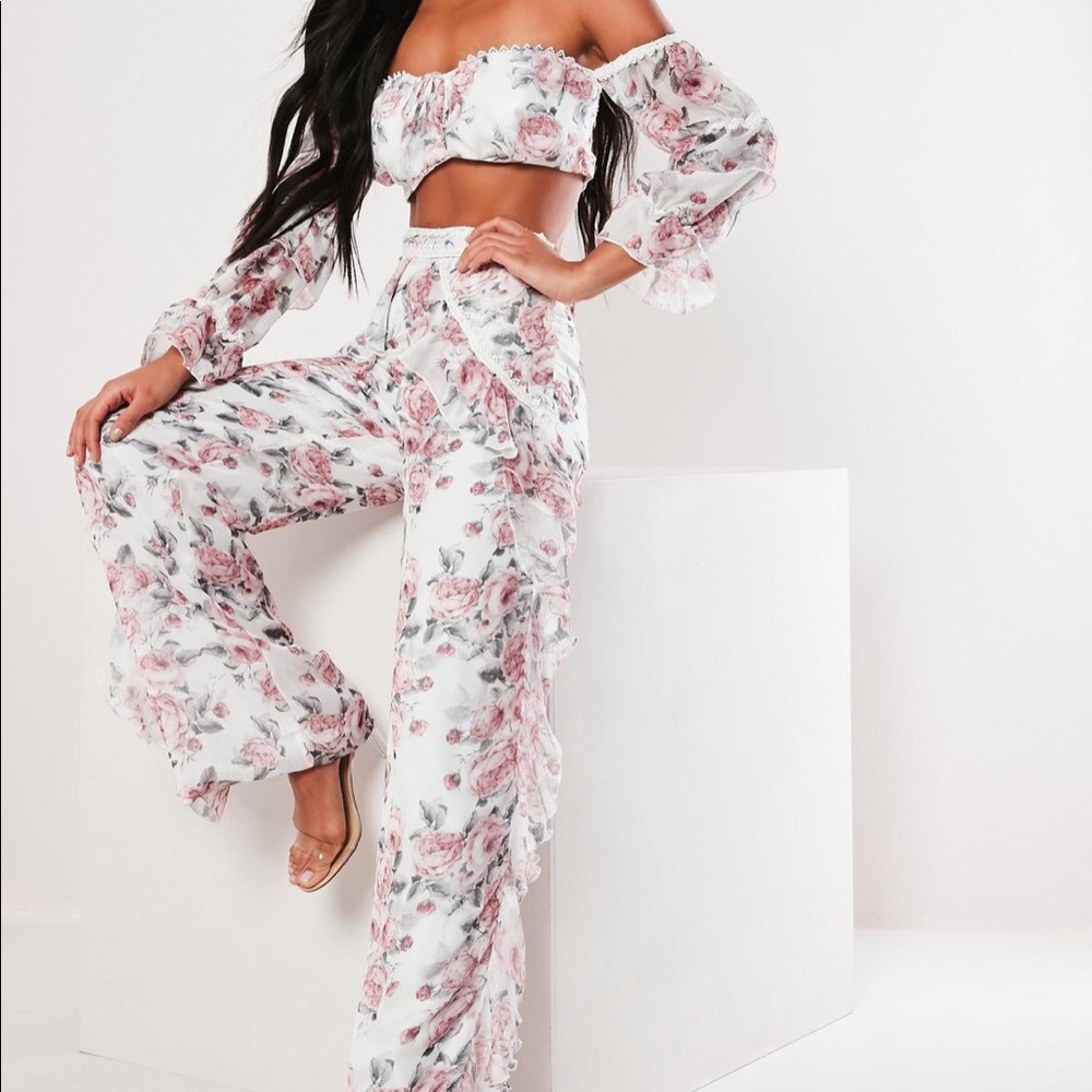 Pink floral ruffle set